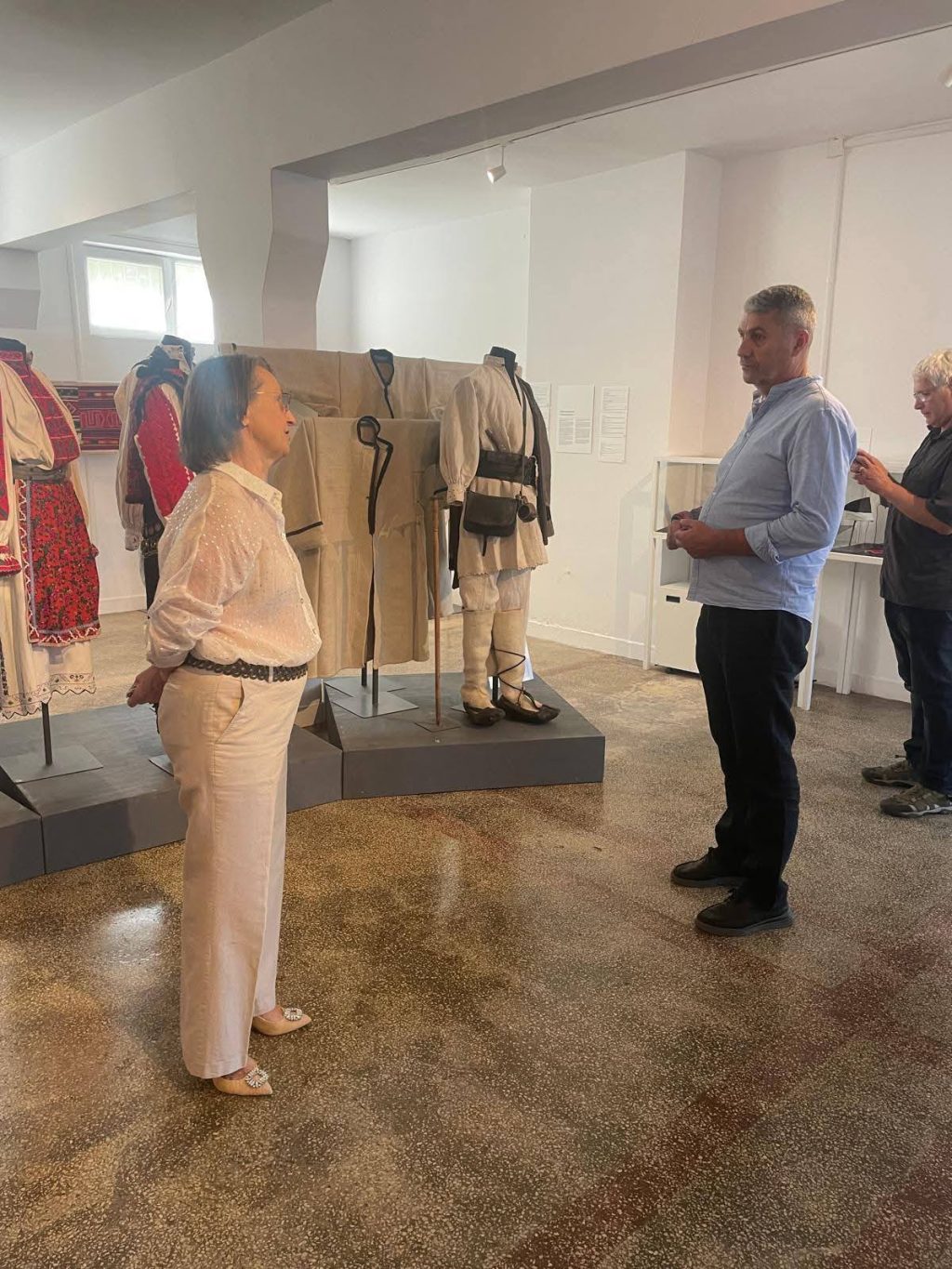 669305802_1285045753831233_4755593954482185694_n